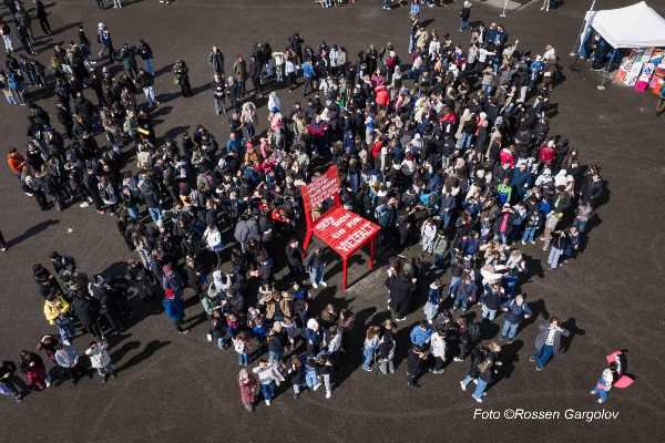 Der Hallschlag zeigt Haltung - für Vielfalt und Zusammenhalt!